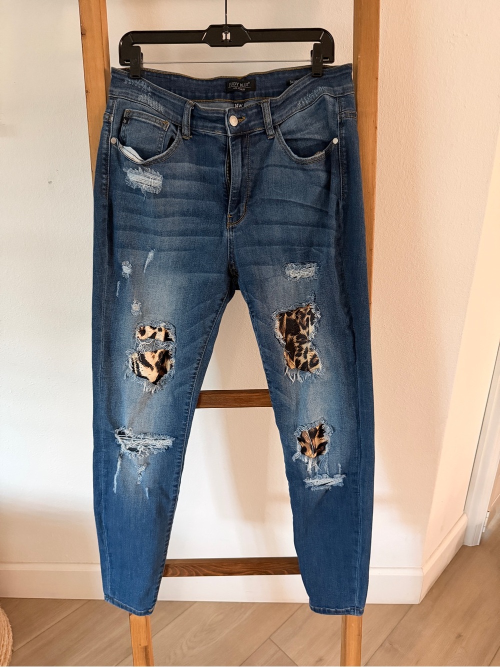 Judy blue Ripped Leopard Patch High-Rise Women Jeans - Blue